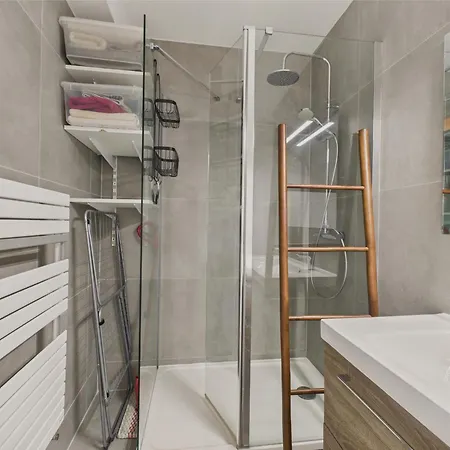 Vue - Pour 4 - Grand Balcon Appartement *