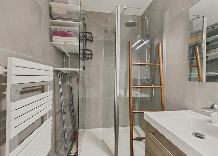 Vue - Pour 4 - Grand Balcon Apartment *